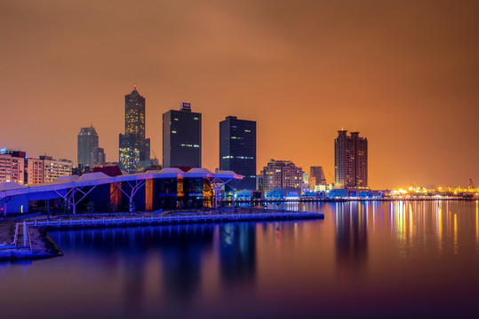 台湾高雄港夜景