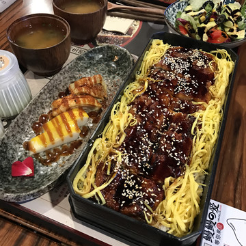 日式鳗鱼饭定食套餐