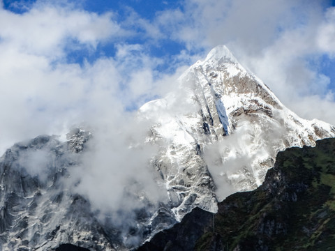 四姑娘山