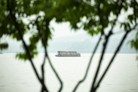 诗画西湖烟雨西湖