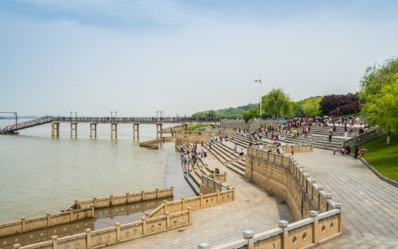 岳阳巴陵广场