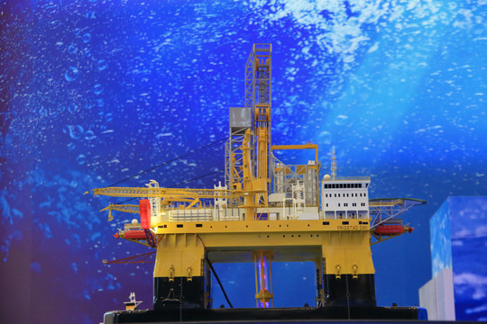 深海石油钻井平台