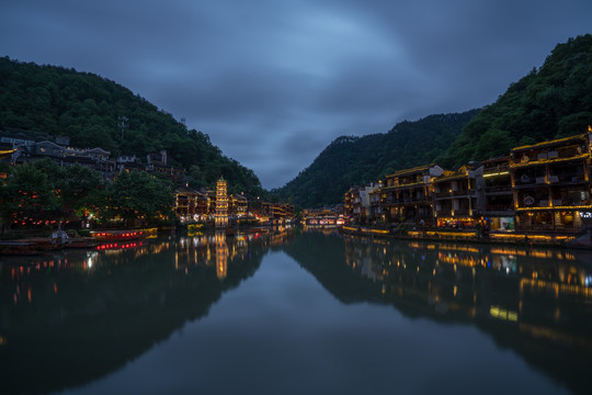 凤凰古城夜景