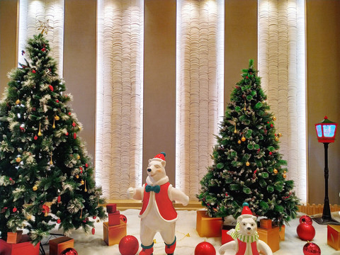 酒店大堂圣诞树