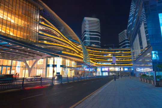 中国苏州市夜晚美丽的金鸡湖风景