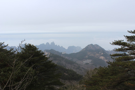 黄山云端之上