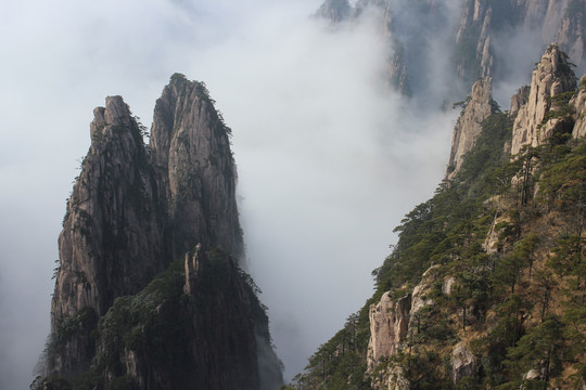 黄山拍摄山高路远其路漫漫