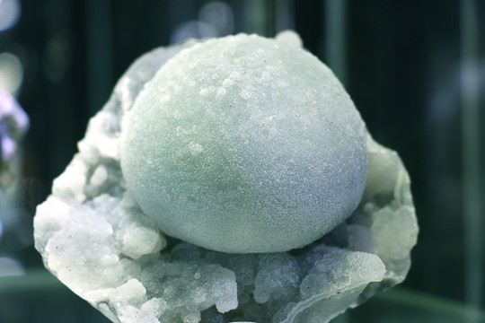 球型晶体石
