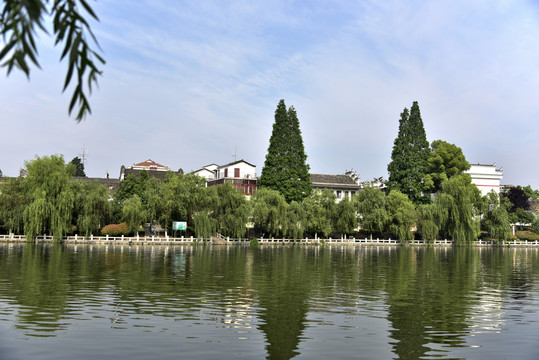 三河古镇水景