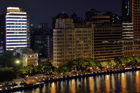 广州沿江西路爱群大厦夜景