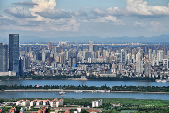 长沙岳麓山城市风光