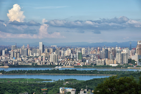 长沙岳麓山城市风光