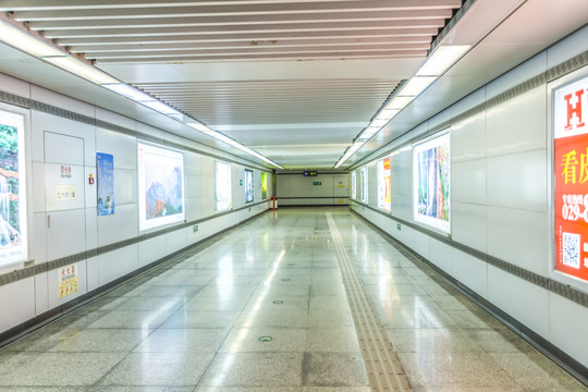地鐵走廊