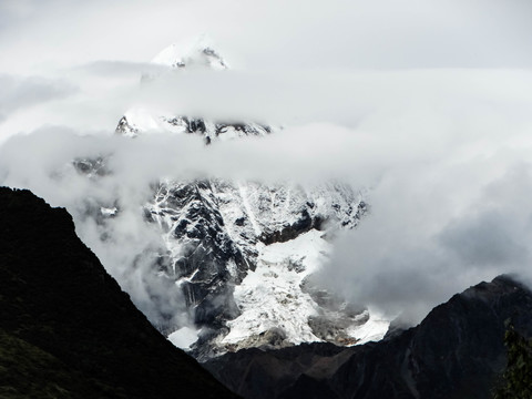 四姑娘山