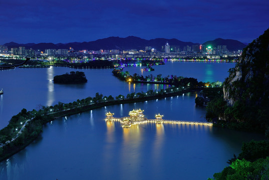 肇庆星湖七星岩风光夜景