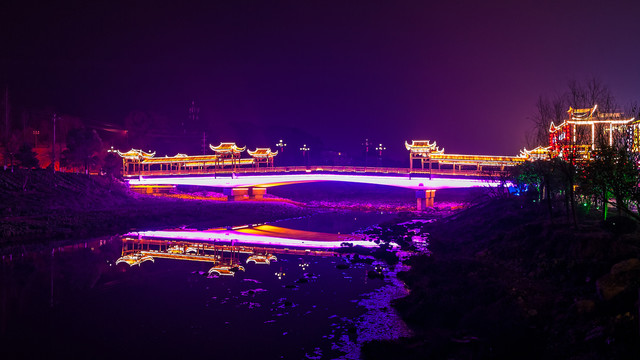 张家界宝峰桥夜景