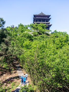 远眺敬亭山天际阁