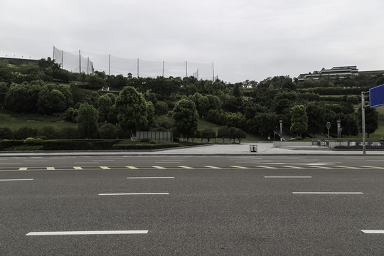 沥青混凝土道路侧视图