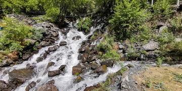 玛尼石山水风景