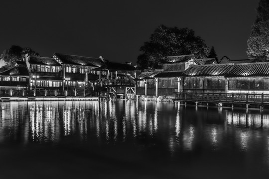 黑白乌镇古镇夜景