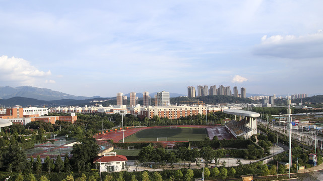 云南中医药大学校园足球场