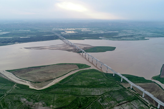 大西高铁黄河特大桥