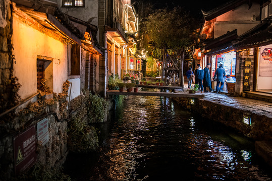 丽江古城夜景