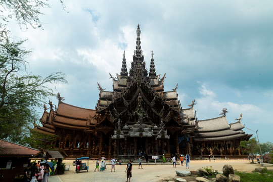 真理寺全景