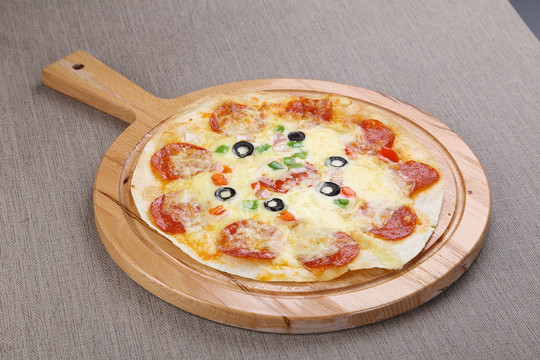 意式萨拉米披萨