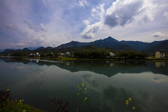 绿水青山就是金山银山