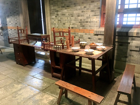 舊上海時(shí)期的餛飩攤