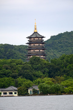 西湖雷峰塔