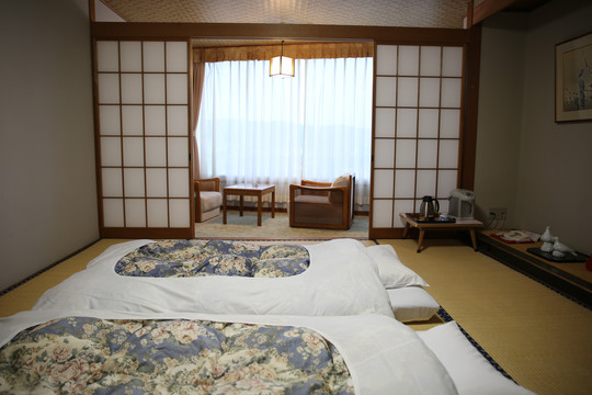 日本酒店