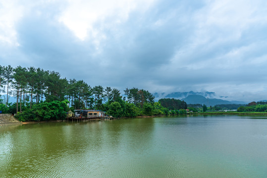 永康景区五指岩云雾缭绕远景