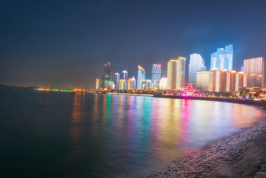 青岛灯光秀夜景