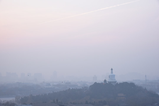 北海白塔黄昏