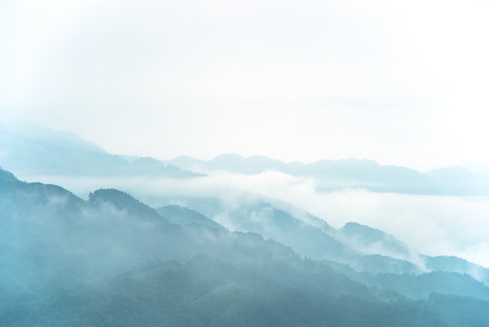 云雾山景