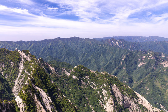 华山群峰