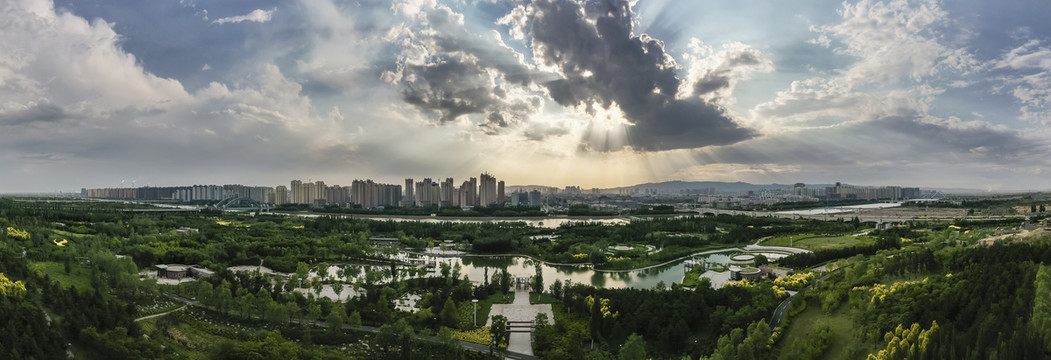 航拍雨后大同