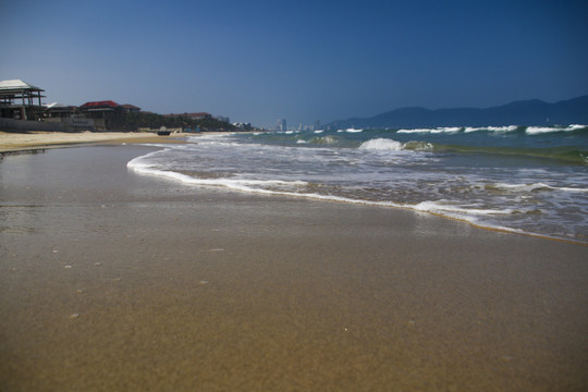 沙滩海浪花