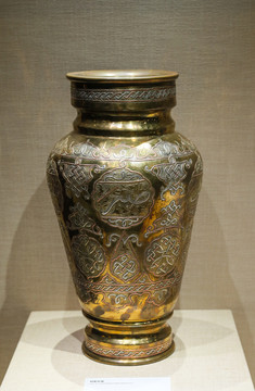 叙利亚铜錾花罐