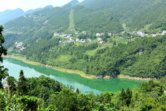 湖北恩施市南里渡河流桥梁风景