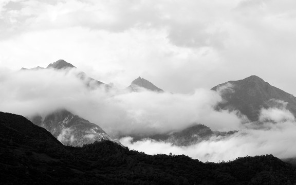 水墨青山