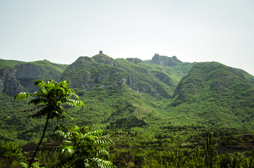 响堂山