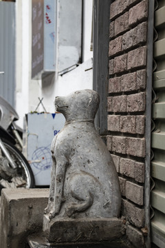 狗雕像