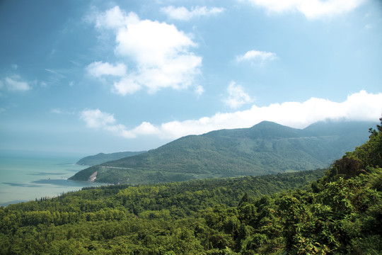 越南灵姑湾海岛风景