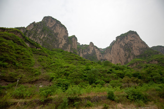 八泉峡