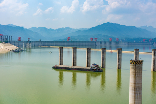 三峡大坝