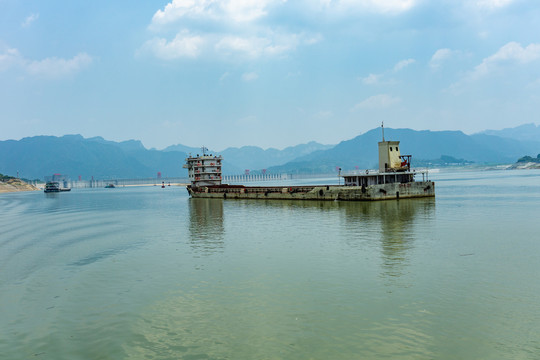 西陵峡风光