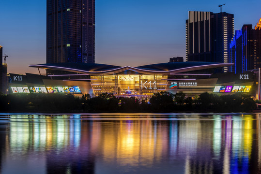 中国辽宁沈阳浑河K11夜景